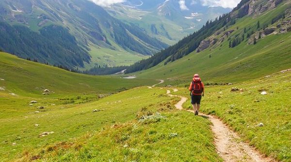 Les meilleures pratiques pour explorer les sentiers de grande randonnée